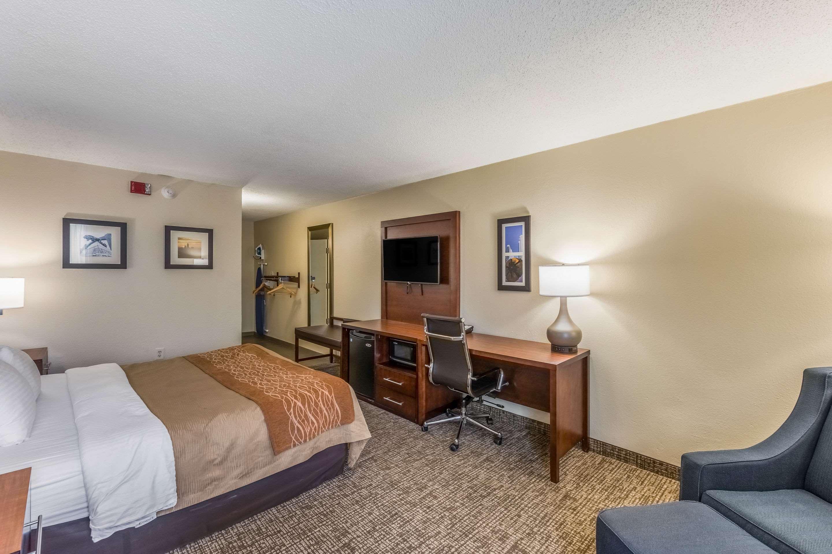 Comfort Inn Charlotte Airport Uptown Exteriér fotografie